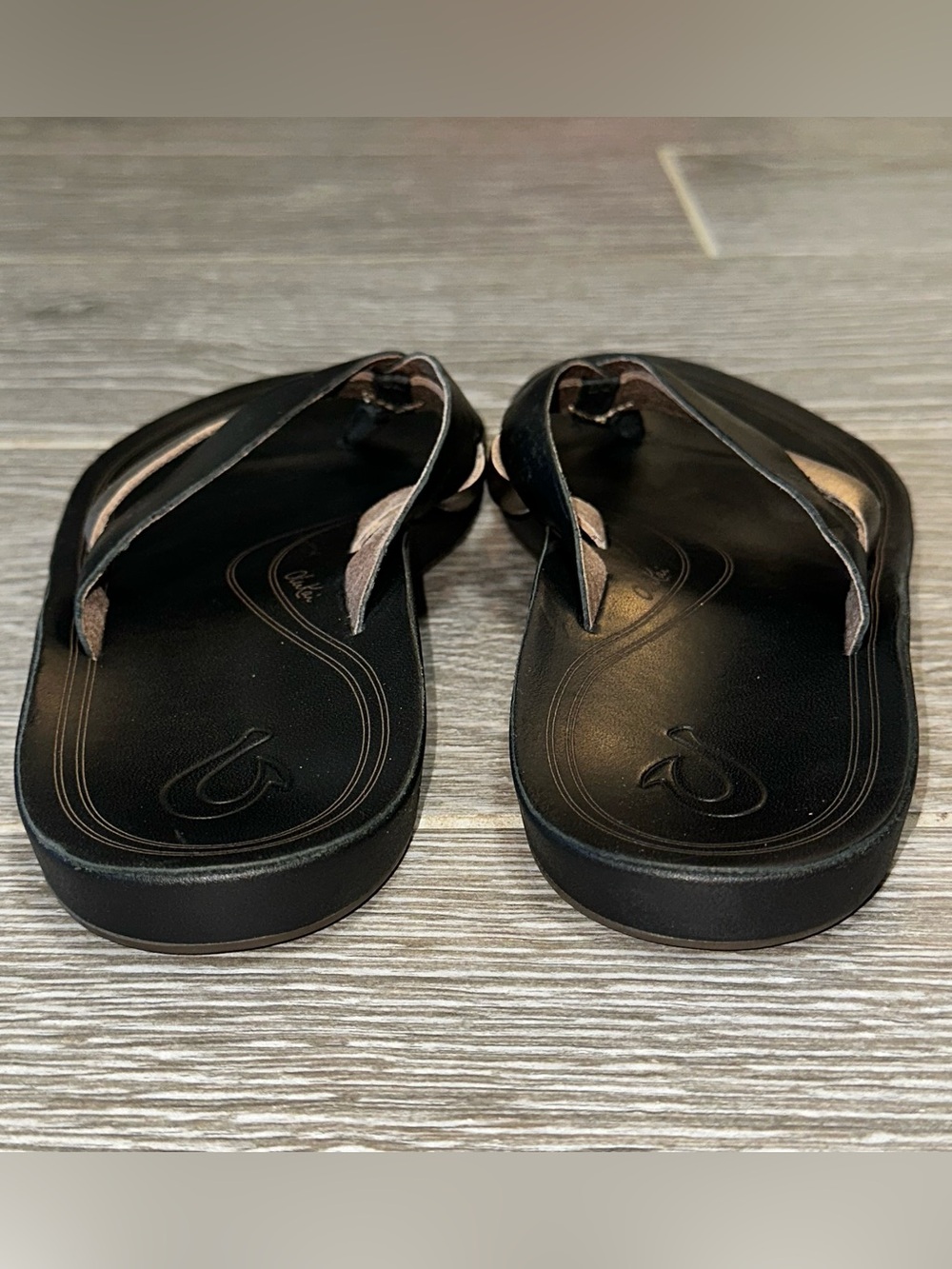 Olukai Kaekae Leather Black Silver Women's 8 Sandals Flip Flops Metallic Boho - Picture 8 of 10